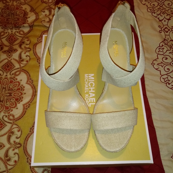 Michael Kors Prue Wedge Sandal - Picture 9 of 12